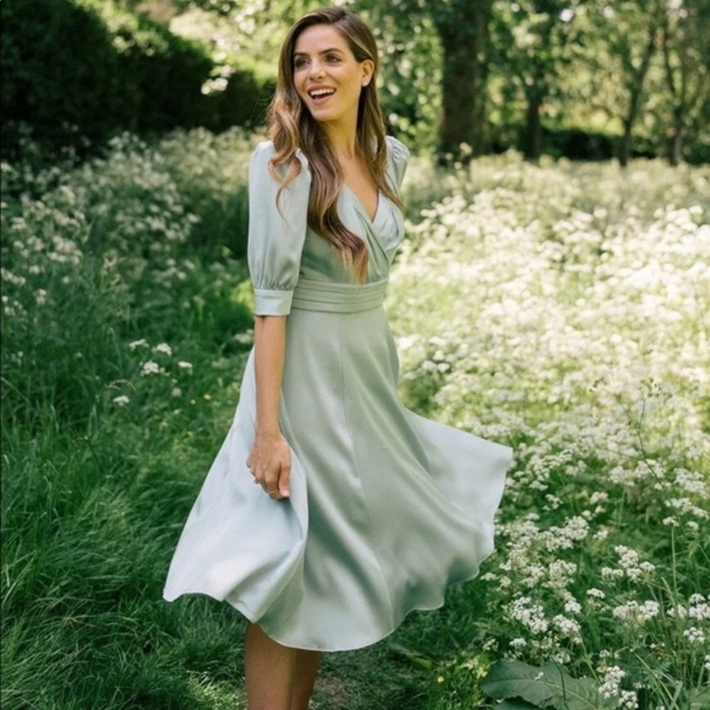 Gal Meets Glam Vera Dress in Mint Green